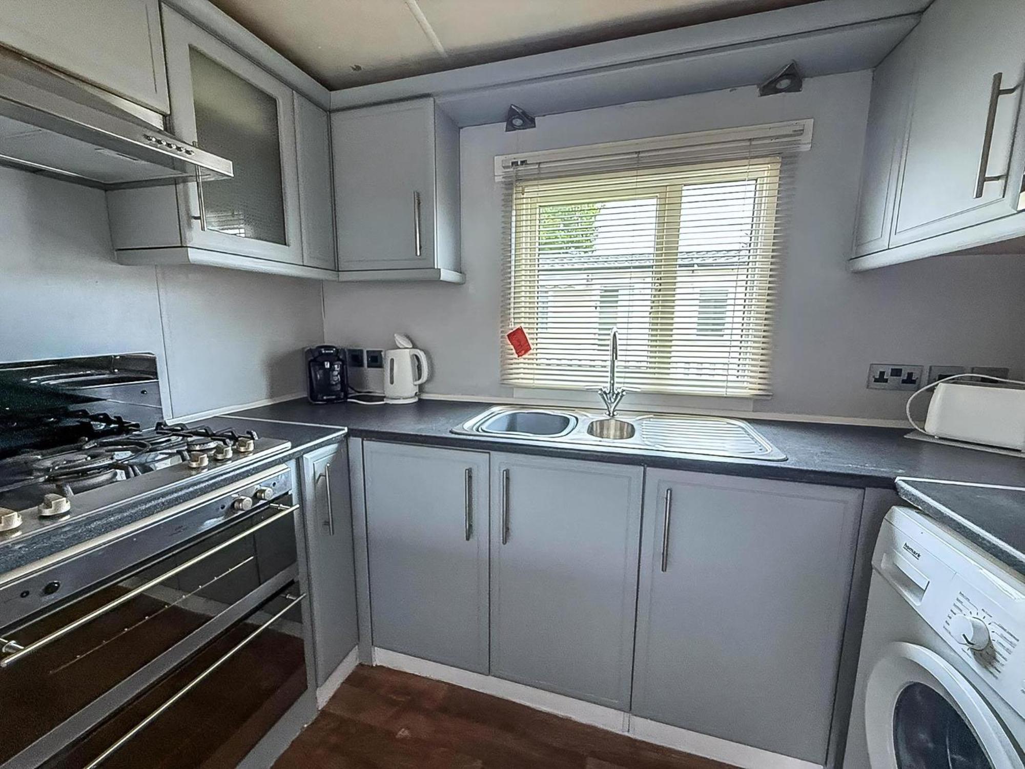 6 Berth Caravan For Hire At Seawick Holiday Park In Clacton-On-Sea Ref 27049Sw Luaran gambar